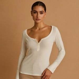 Atmosphere Cream Long Sleeve Women's Tee